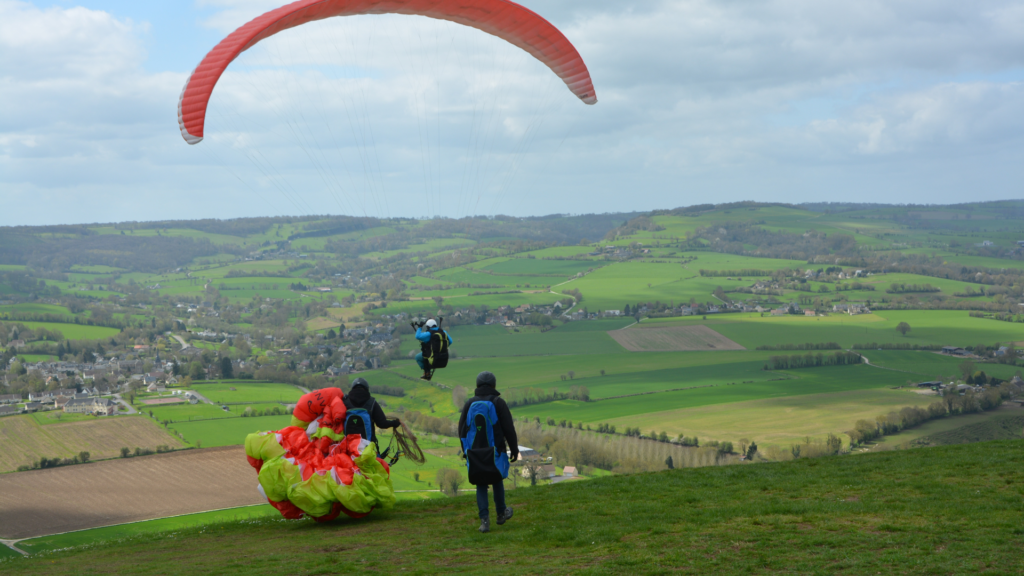 Adventure Sports: Guide to Thrilling Activities at Popular Destination Adventure Sports: Guide to Thrilling Activities at Popular Destination