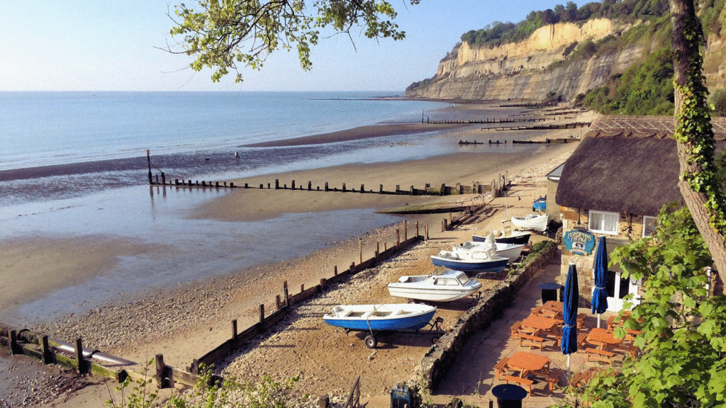 The Best UK Staycations for a Weekend Escape: Top Destinations to Unwind and Explore The Best UK Staycations for a Weekend Escape: Top Destinations to Unwind and Explore